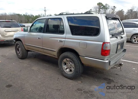 1999 Toyota 4Runner Sr5 V6 z USA, uszkodzony, nr VIN JT3GN86R3X0132866